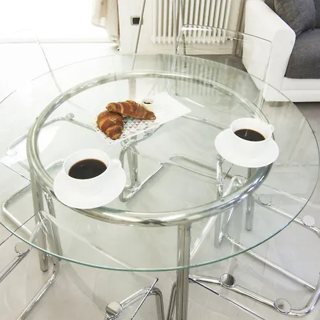 Daire Alessia's Flat - Mac Mahon *