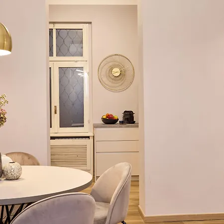 Retreats Porta Venezia Daire