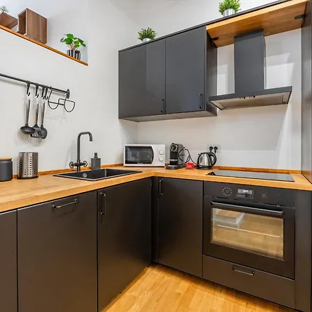 Prada's Nest - Modern Design And Close To Metro Mailand