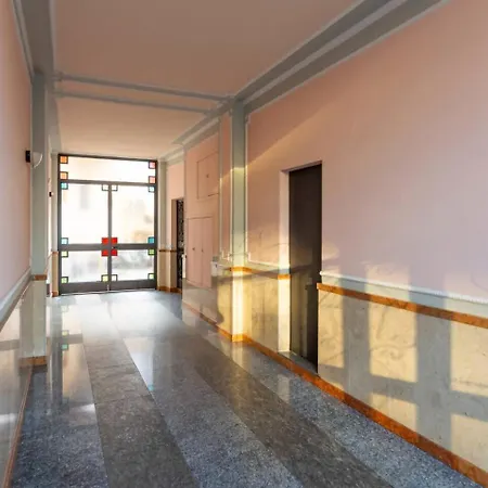 Deluxe Studio, Wi-fi, Self Check-in, Air Condition Milan