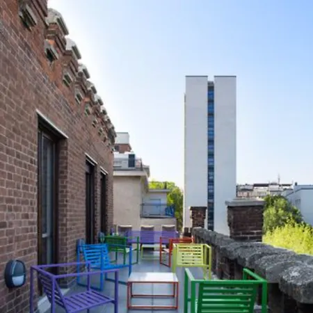 Hostal Babila & Bistrot Milán