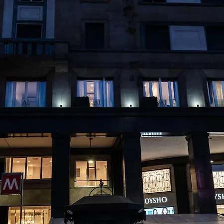 Ah - Fashion District