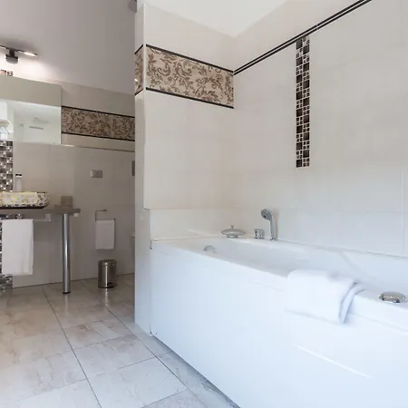 Durini Lägenhetshotell 4*