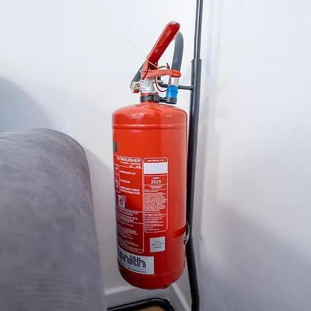 Modern 2br 2ba Metro Access 12min Duomo בית נופש *