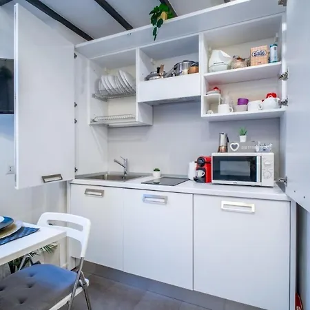 דירה Close Station New Mini Loft Ac Wifi