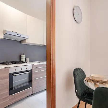 Elegant Flat Milano-near San Siro Stadium! Apartmán Milán