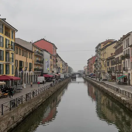I-host - Ripa Navigli ميلان