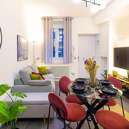 Elegance 10 Min To Duomo & Station شقة ميلان