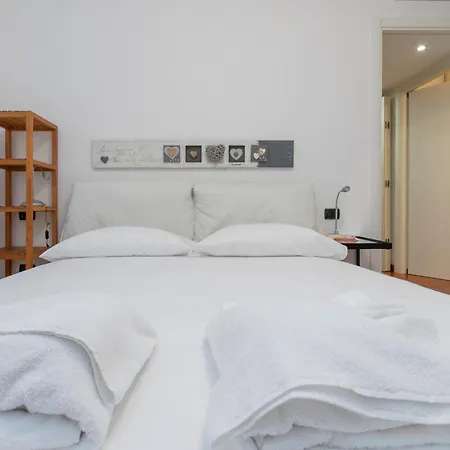 I-host - Ripa Navigli شقة *