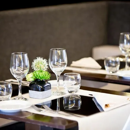 Szálloda Starhotels Tourist Milánó