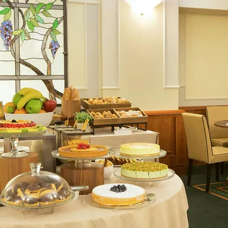 Starhotels Business Palace Hotel Milão