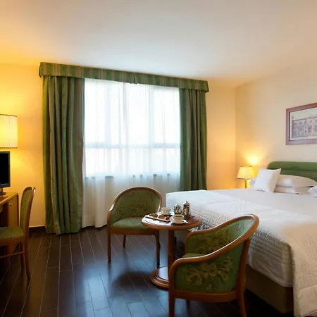 Отель Starhotels Business Palace