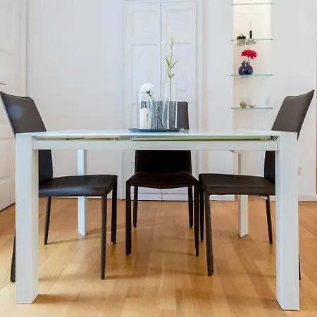 Joivy Lovely Flat For 5 Close To Sforzesco Castle Appartement *