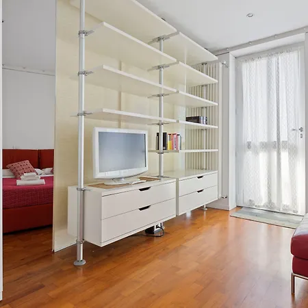 Corso Lodi Courtyard דירה מילאנו