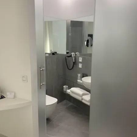 Ahd Konukevi Milano