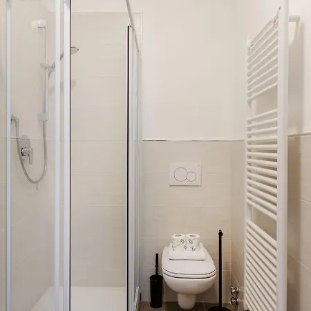 Guesthost - Buenos Aires & Lima Cosy Flat Appartamento