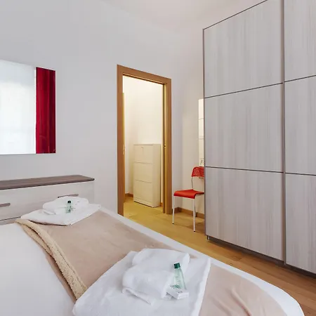 Guesthost - Buenos Aires & Lima Cosy Flat Appartamento