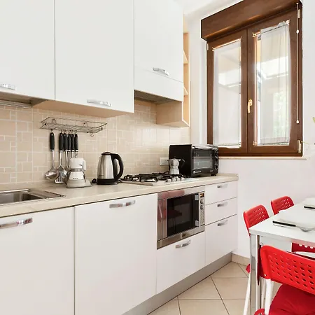 Corsica Huge Terrace Flats 밀라노