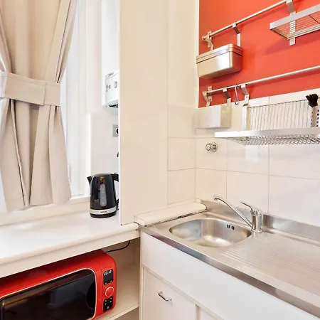 Guesthost - Cosy Nest Isola District Heart Apartman Milánó