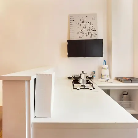 Guesthost - Cosy Nest Isola District Heart Apartman *