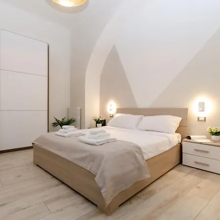 Vivimihome - Duomo Cioffi House شقة ميلان