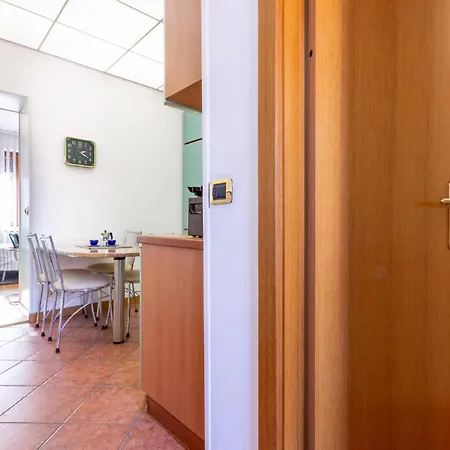 Apartment The Metropolitan Cozy Near Duomo + Wifi