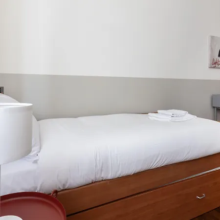 Italianway - Lipari 8 Hotel Milano