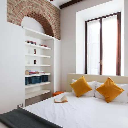 Heart Duomo Colonne * Milano