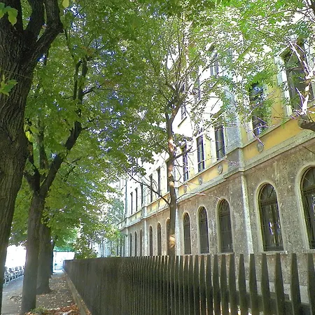 Casa de hóspedes Aiello Executive 3*