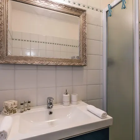 Bnbutler - Stromboli, 22 - Ampio, Luminoso Ed Elegante * Milão