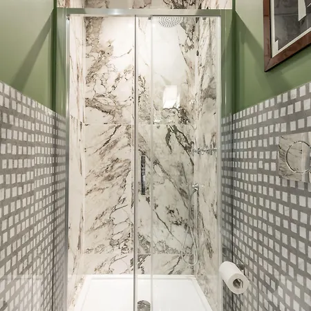 Dh Spiga ゲストハウス 4*