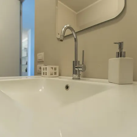 Skyattic - 801 By Houset *