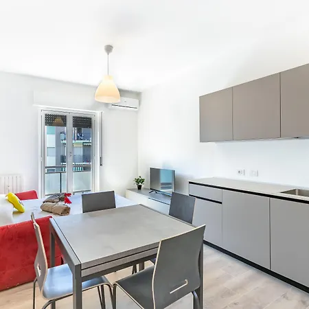 Alessia's Flat - 3 Appartement Milan