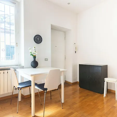 Bnbutler - Marghera - Luminoso Bilocale In Edificio Stile Vecchia Милан