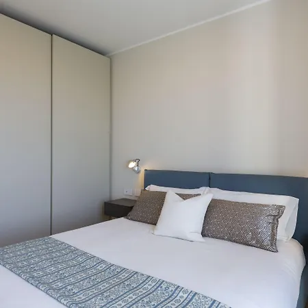 Torre Luxury Apartment