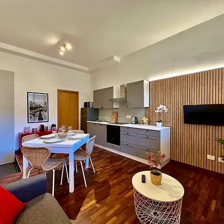 Stopinitaly I Mi Bocconi- Cathedral-naviglio * Milan