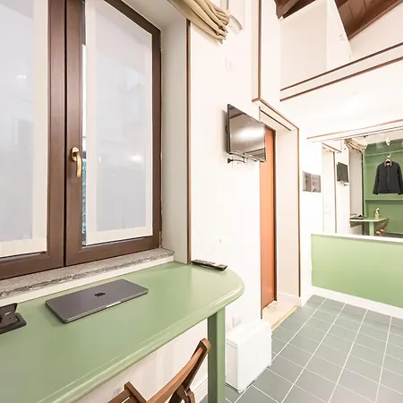 Rrrapido In Brera - Via Mercato *