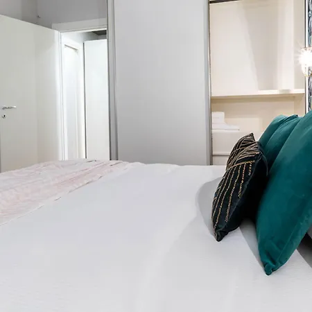 Апартаменты Joivy Elegant 1 Bedroom In Front Of The Sforzesco Castle *