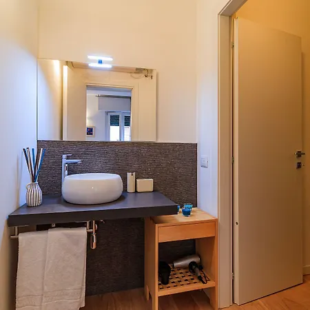 Joivy Cosy 1bed Flat In Fiera, * Milan
