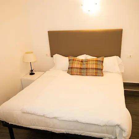 Hosting Dreams Attics - Duomo Apartman