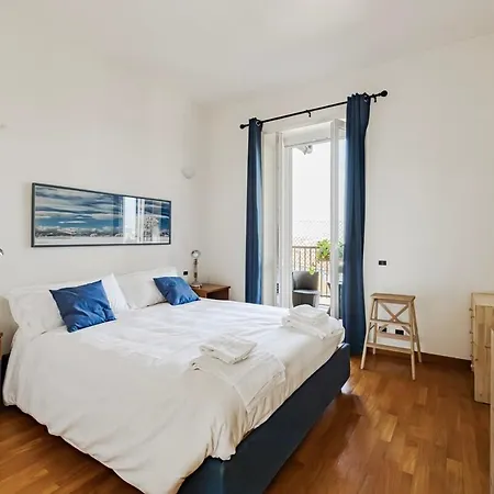 Apartment Center Rooftop With Terrace In Porta Romana Mailand