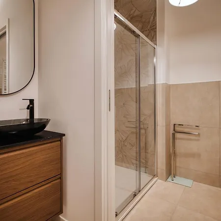 Apartment - Duomo & Guastalla District Mailand