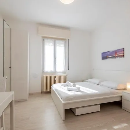 Romilli11 - Fondazione Prada - B Apartment Mailand