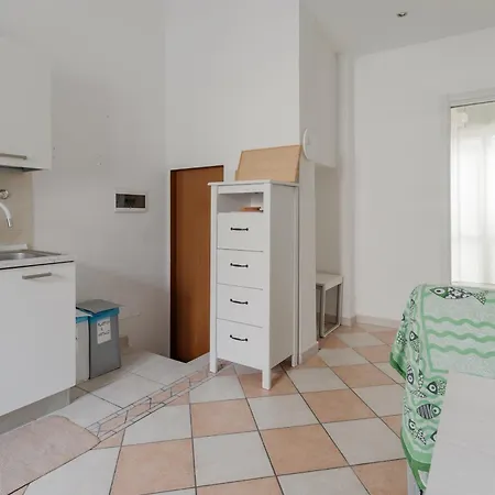 Guesthost - Comfy Nest In South Апартаменты *