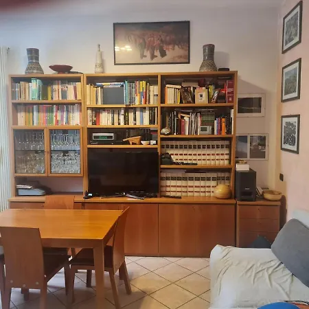 Casa Vicino Bosco Verticale * Милан