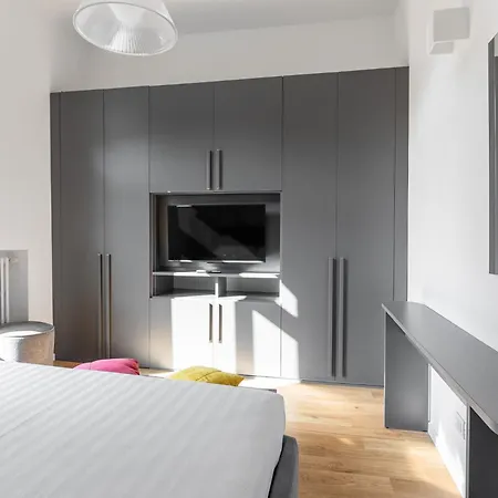 Tricolore - Luxury By Design Club Collection * Milánó