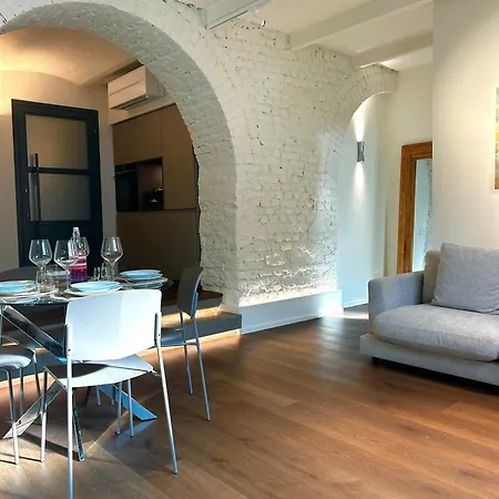 Elegant Design Loft For A Luxury Stay, M1 To Duomo דירה *