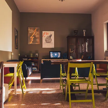 Ostellolinda Hostel *