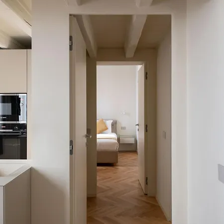 Heart Duomo Castello Apartment Milan