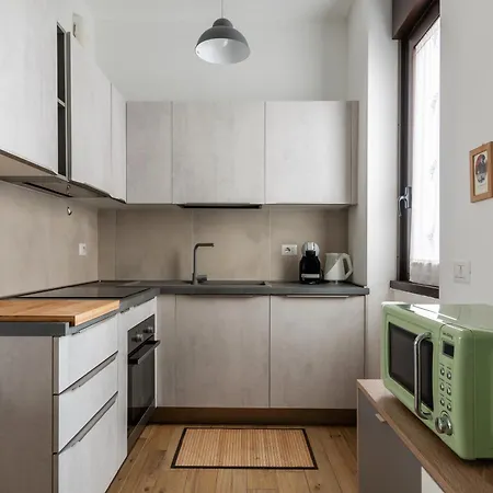 Appartement Con Terrazzo Sui Tetti Milanesi *